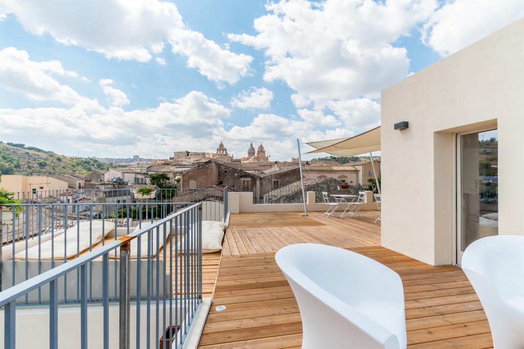 Terrazza Dei Sogni Bed & Breakfast Рагуза Екстериор снимка