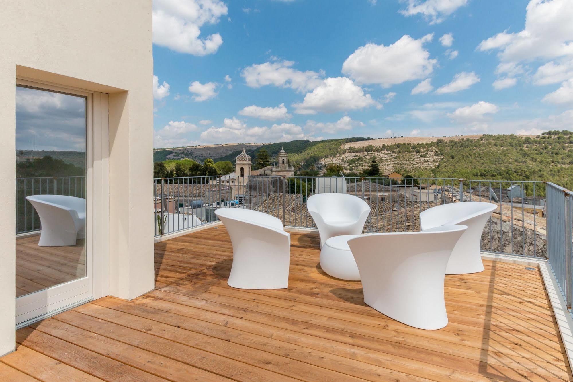 Terrazza Dei Sogni Bed & Breakfast Рагуза Екстериор снимка